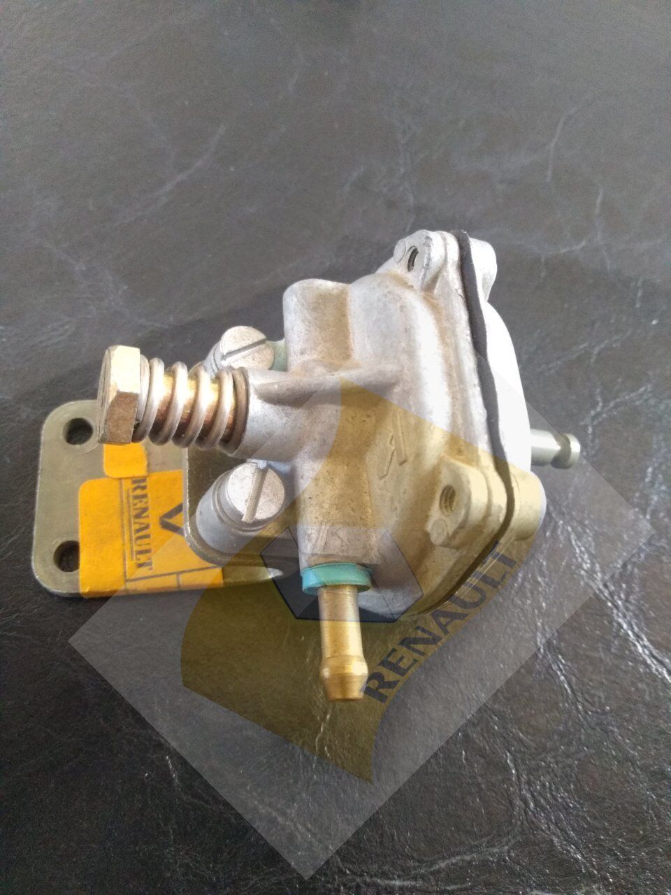 KARB.VAKUM TERTİBATI R9  7701027570