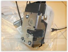 SOL ARKA KAPI KILIDI MGN LM- 8200212466-